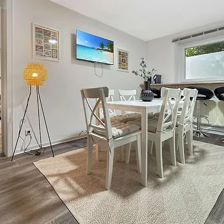 Zentrales In Stuttgart, 3 Fuer 10 Gaeste Apartment
