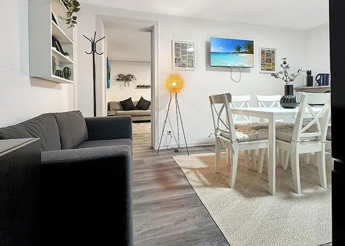 Apartment Zentrales In Stuttgart, 3 Fuer 10 Gaeste Stuttgart