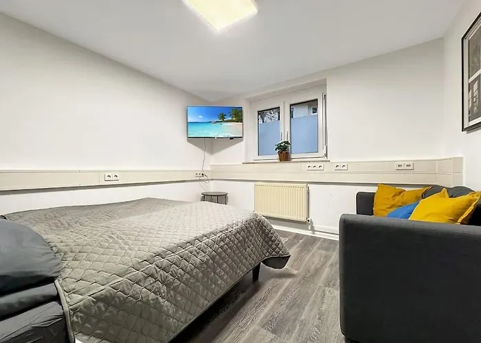 Zentrales In Stuttgart, 3 Fuer 10 Gaeste *