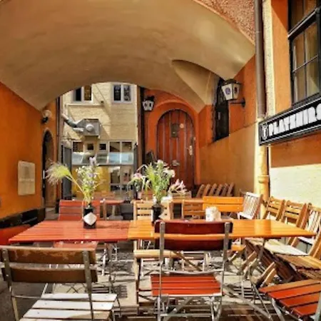 Zentrales In Stuttgart, 3 Fuer 10 Gaeste