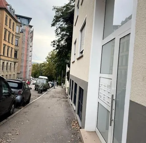 Apartment Zentrales In Stuttgart, 3 Fuer 10 Gaeste Stuttgart