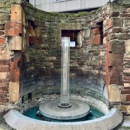 Zentrales In Stuttgart, 3 Fuer 10 Gaeste Apartamento *