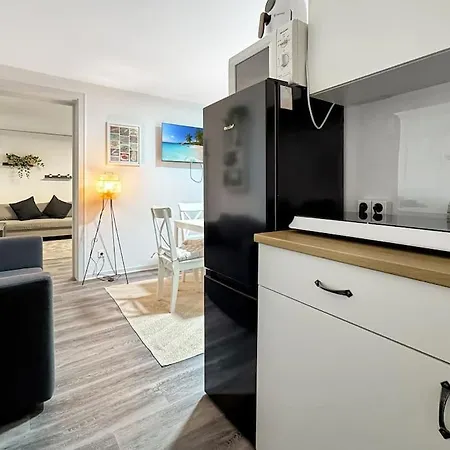Zentrales In Stuttgart, 3 Fuer 10 Gaeste Apartamento